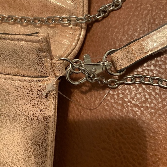 Women’s Max Studio Chain Crossbody - Picture 6 of 6